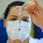 Estado retoma vacinação nas escolas e reforça importância da carteirinha em dia