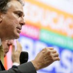 Ministério da Educação estuda fim dos cursos de licenciatura 100% EaD